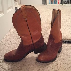 Beautiful vintage tony lama boots 8.5D